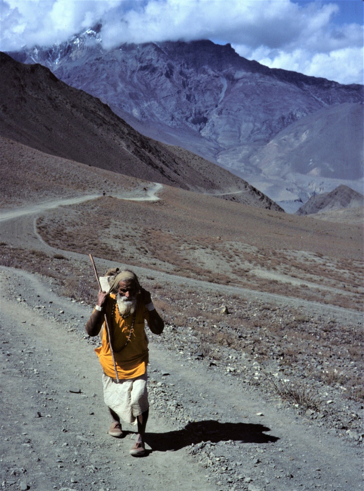Pilger am Weg von Jomosom nach Muktinath